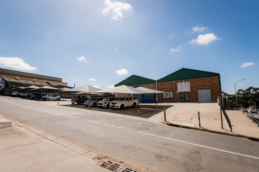 Commercial Property for Sale in Bergzicht Western Cape